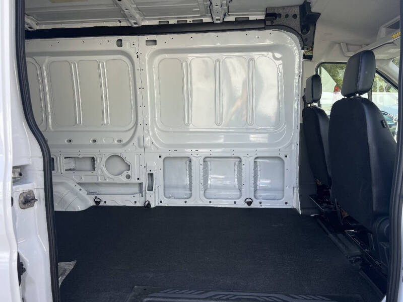 2024 Ford Transit 250