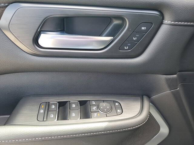 2025 Nissan Armada Platinum