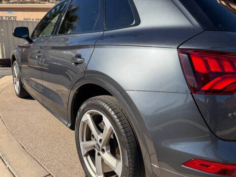 2020 Audi Q5 quattro Titanium Prem Pl 45 TFSI