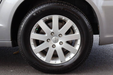 2013 Chrysler Town and Country Touring