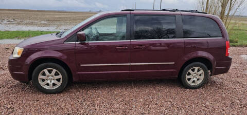 2009 Chrysler Town and Country for sale at B&M Auto Sales and Service LLP in Marion SD