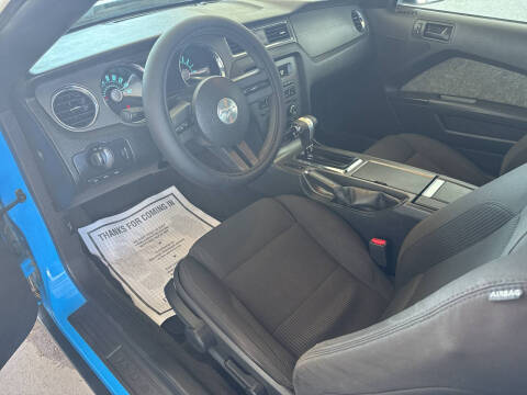 2012 Ford Mustang V6