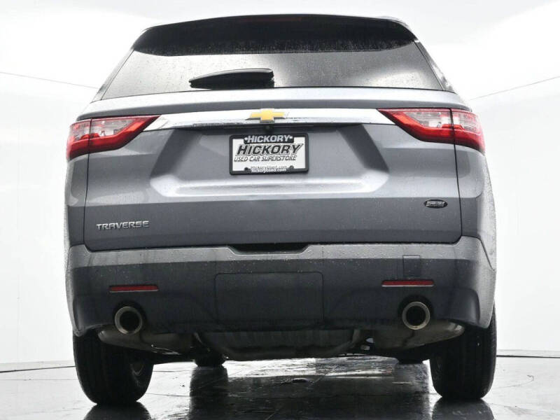 2021 Chevrolet Traverse LS