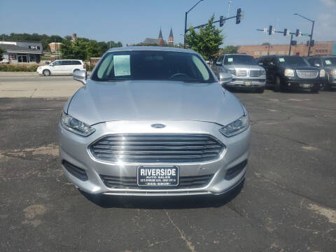 2016 Ford Fusion SE
