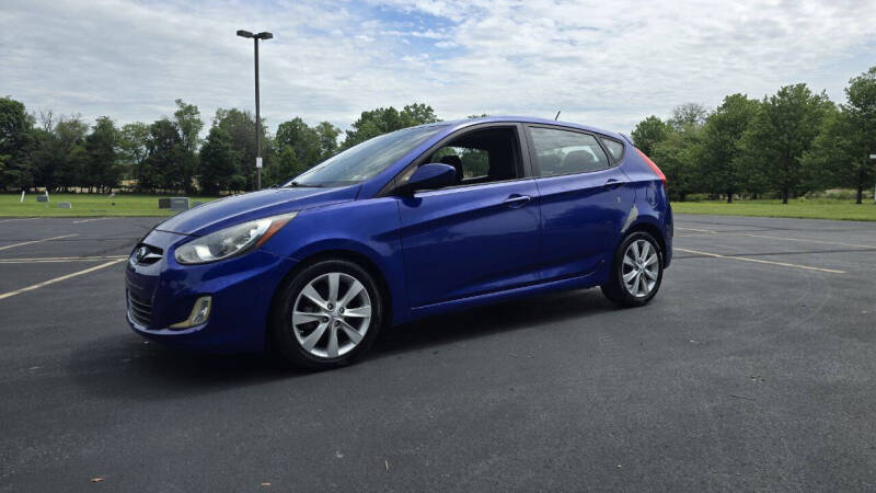 2012 Hyundai Accent SE