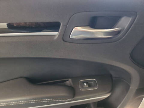 2022 Chrysler 300 S V6