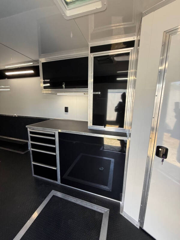 2026 Haulmark 8.5X34 BATHROOM