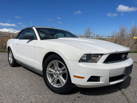 2012 Ford Mustang for sale at BELOW BOOK AUTO SALES in Idaho Falls ID