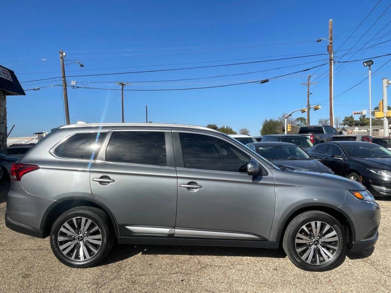 2019 Mitsubishi Outlander SE