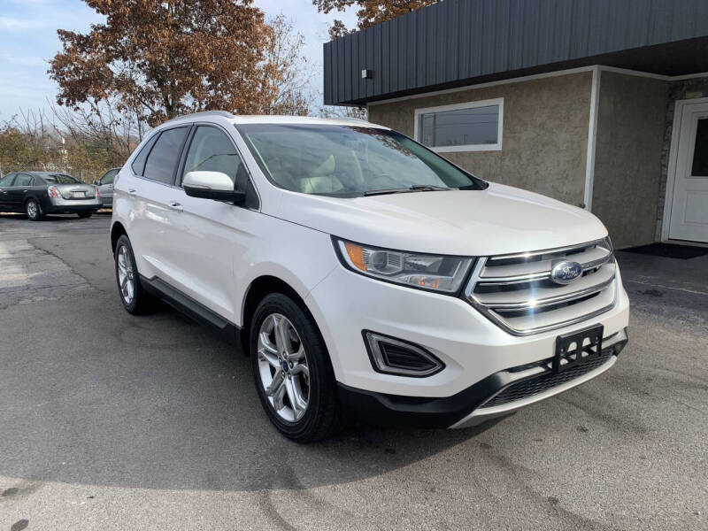 2017 Ford Edge Titanium's photo
