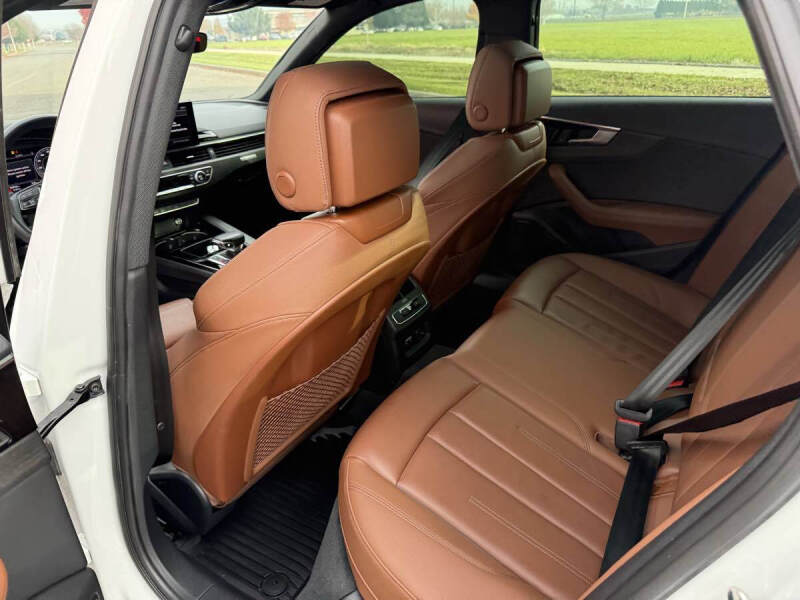 2020 Audi A4 quattro Premium Plus 45 TFSI