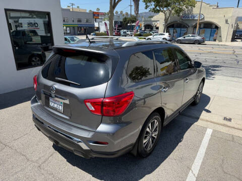 2018 Nissan Pathfinder S