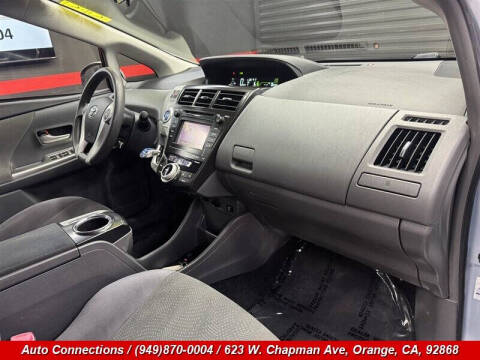 2013 Toyota Prius v Three