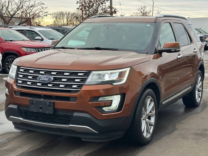 2017 Ford Explorer Limited's photo