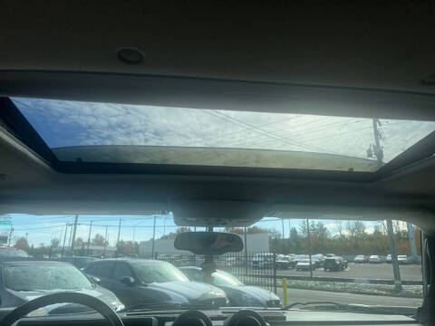 2005 HUMMER H2 Lux Series