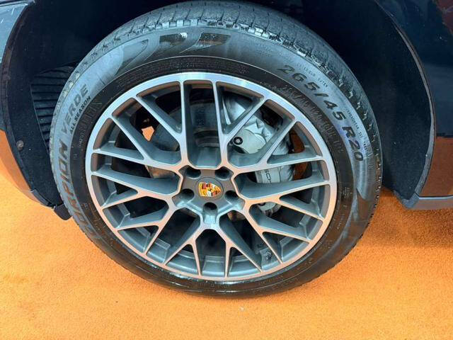 2015 Porsche Macan S