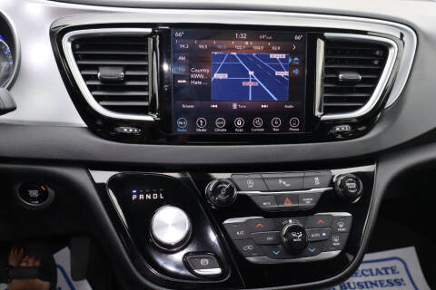 2019 Chrysler Pacifica Touring L