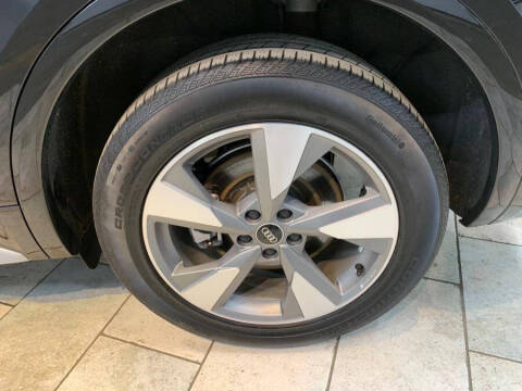 2023 Audi Q5 quattro Premium 40 TFSI