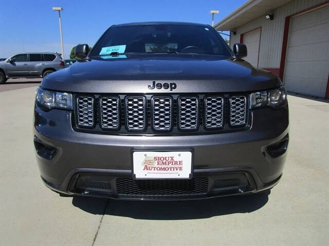 2019 Jeep Grand Cherokee Laredo