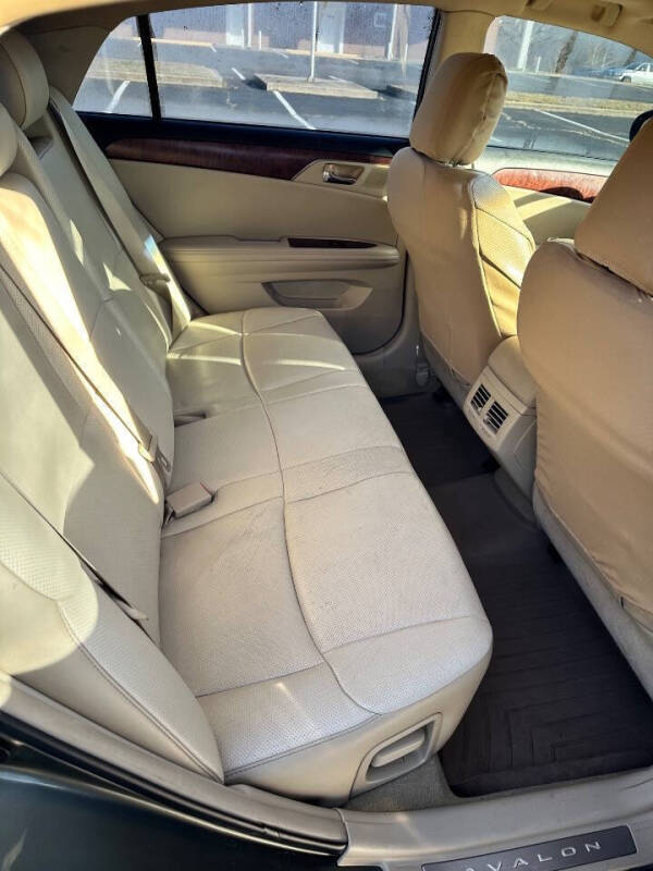 2011 Toyota Avalon Limited