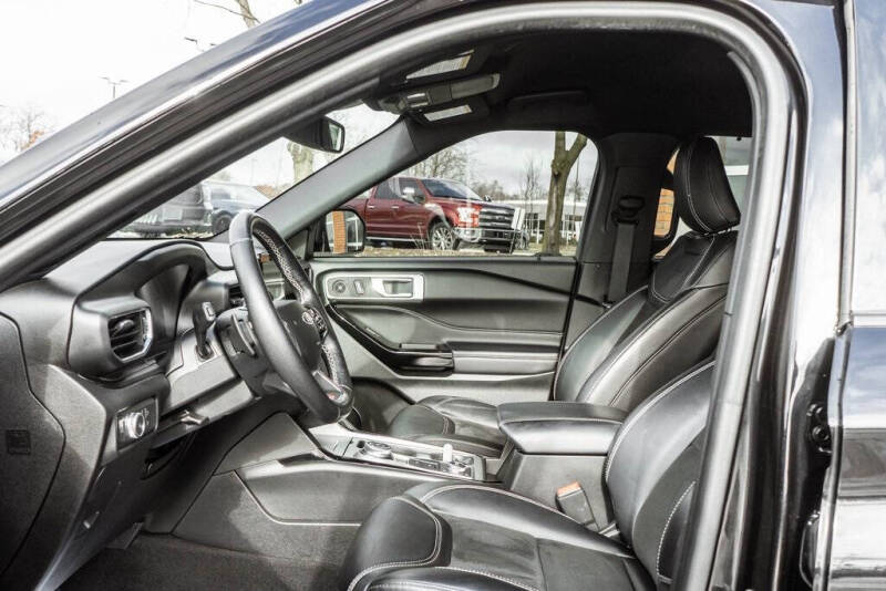 2022 Ford Explorer ST