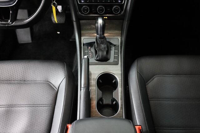 2016 Volkswagen Passat