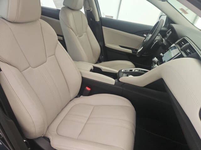 2021 Honda Insight Touring