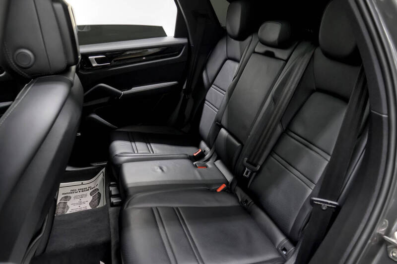 2019 Porsche Cayenne S