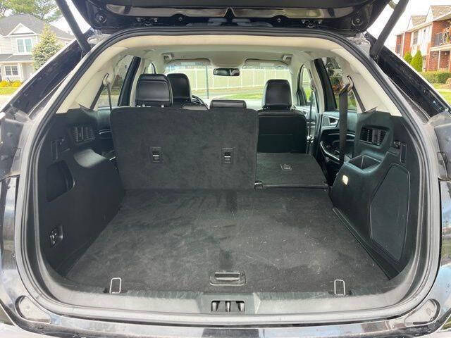 2023 Ford Edge Titanium
