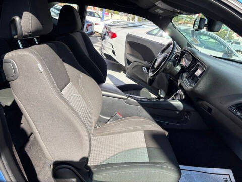 2021 Dodge Challenger SXT