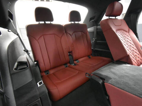2024 Audi SQ7 4.0T quattro Premium Plus