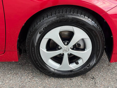 2012 Toyota Prius Two