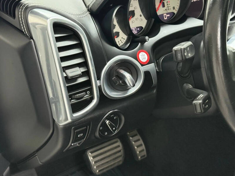 2018 Porsche Cayenne GTS