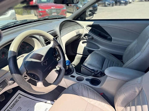 2002 Ford Mustang GT Deluxe