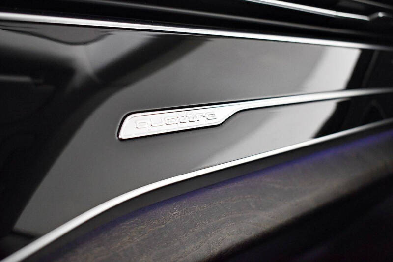 2019 Audi Q8 quattro Premium 55 TFSI