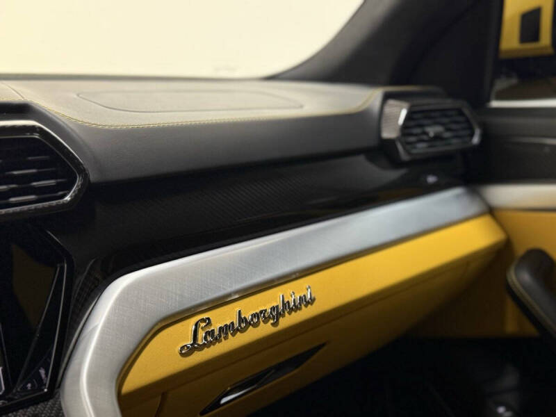 2021 Lamborghini Urus