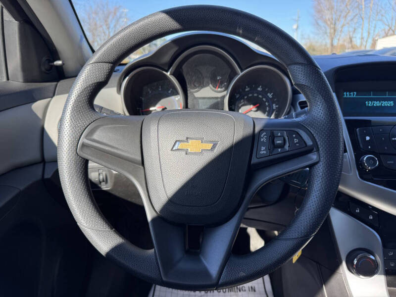 2011 Chevrolet Cruze LS