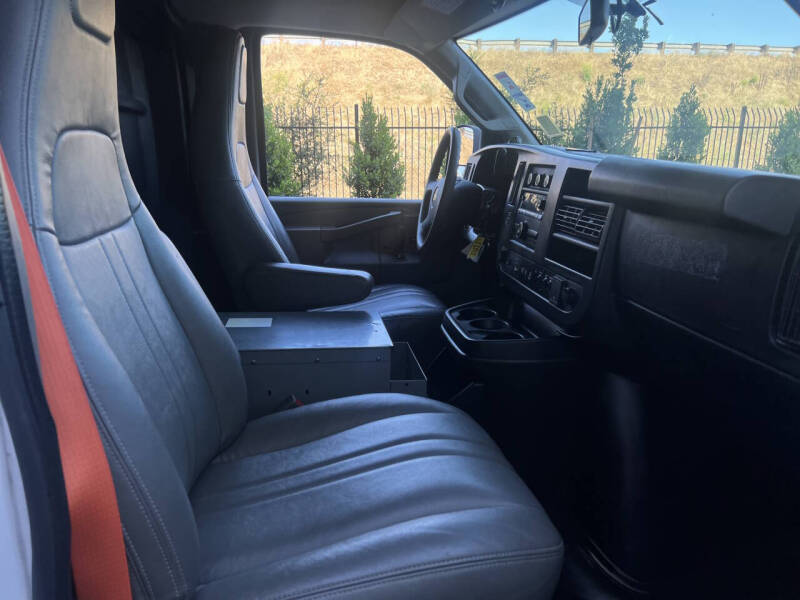 2018 Chevrolet Express 2500