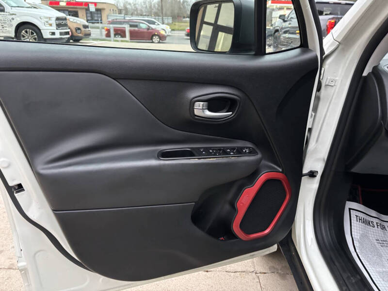 2015 Jeep Renegade Trailhawk