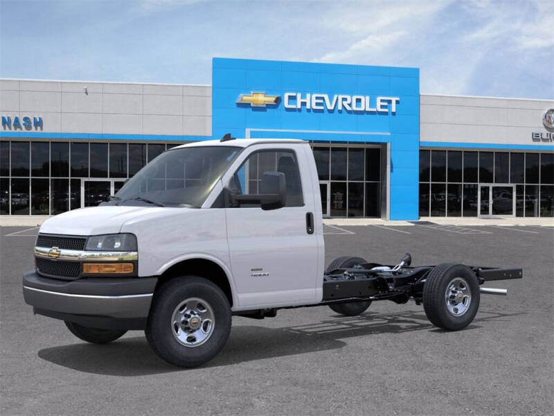 2025 Chevrolet Express 3500