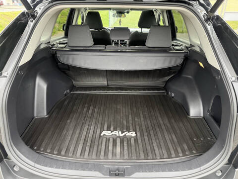 2020 Toyota RAV4 XLE