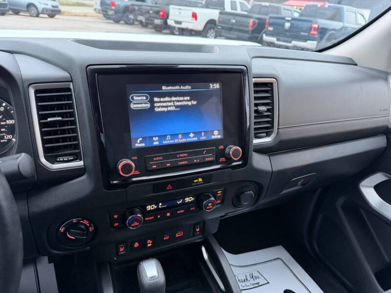 2023 Nissan Frontier SV