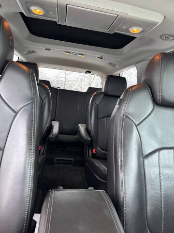 2016 GMC Acadia Denali