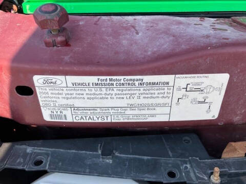 2006 Ford E-Series E-350 SD XLT