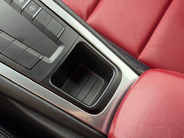 2024 Porsche 718 Cayman