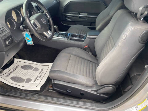 2014 Dodge Challenger SXT