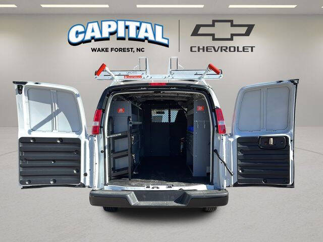2025 Chevrolet Express 2500