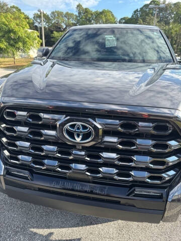 2023 Toyota Tundra Platinum HV