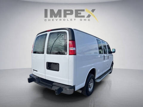 2024 Chevrolet Express 2500