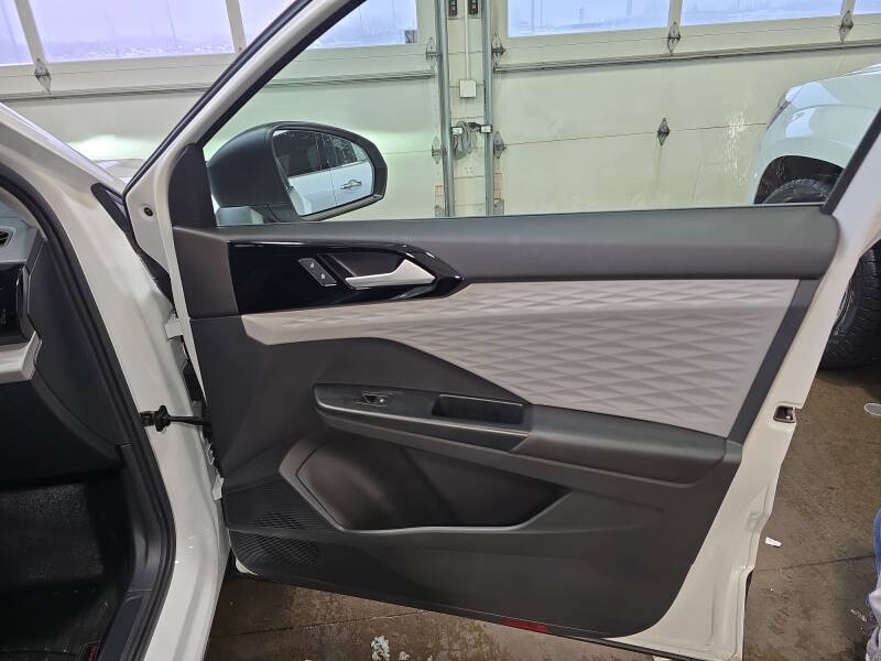 2023 Volkswagen Taos S 4Motion